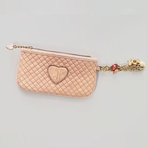 Juicy wristlet